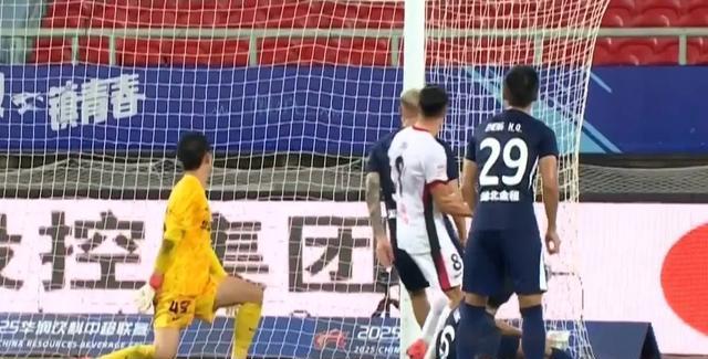 c7娱乐-包含申花客场逆转徐州龙凤终结三连败的词条